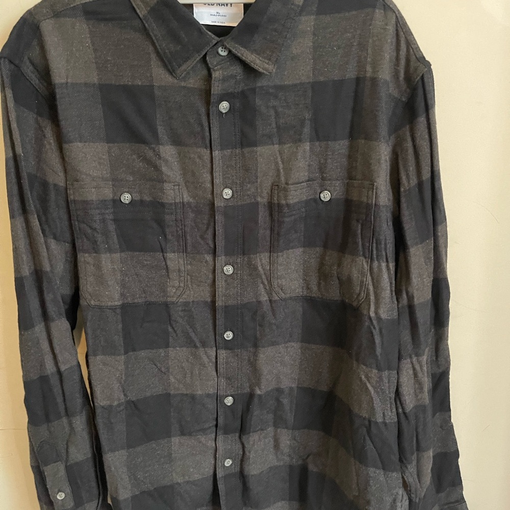 Old Navy Men's Gray Plaid FlannelShirt